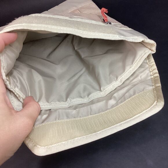 Patagonia Tablet Netbook Case - Carry/Storage - Tan/Beige - Padded - Picture 6 of 7